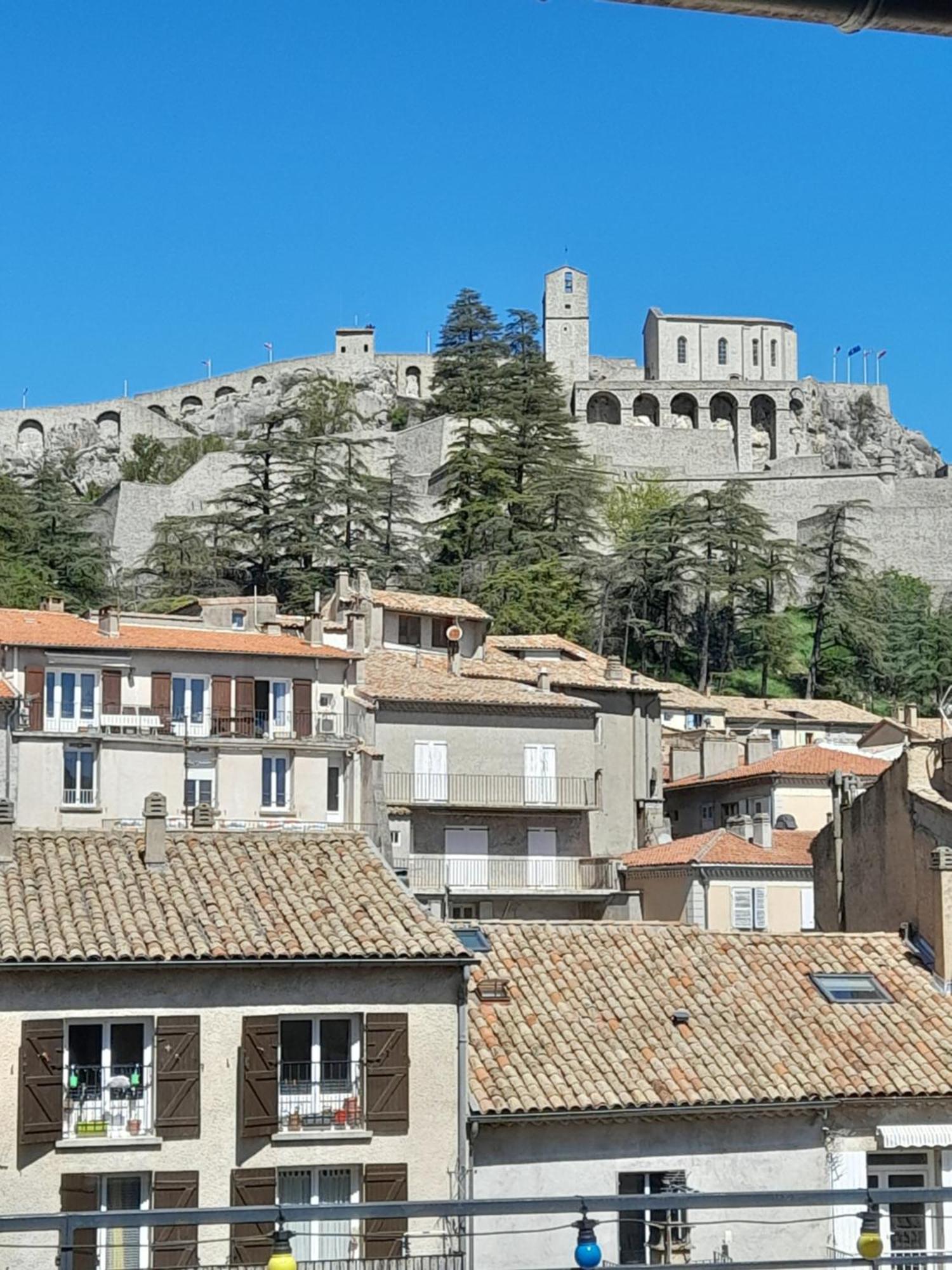 Les Mirabelles Chambres D'Hotes Sisteron Exteriér fotografie